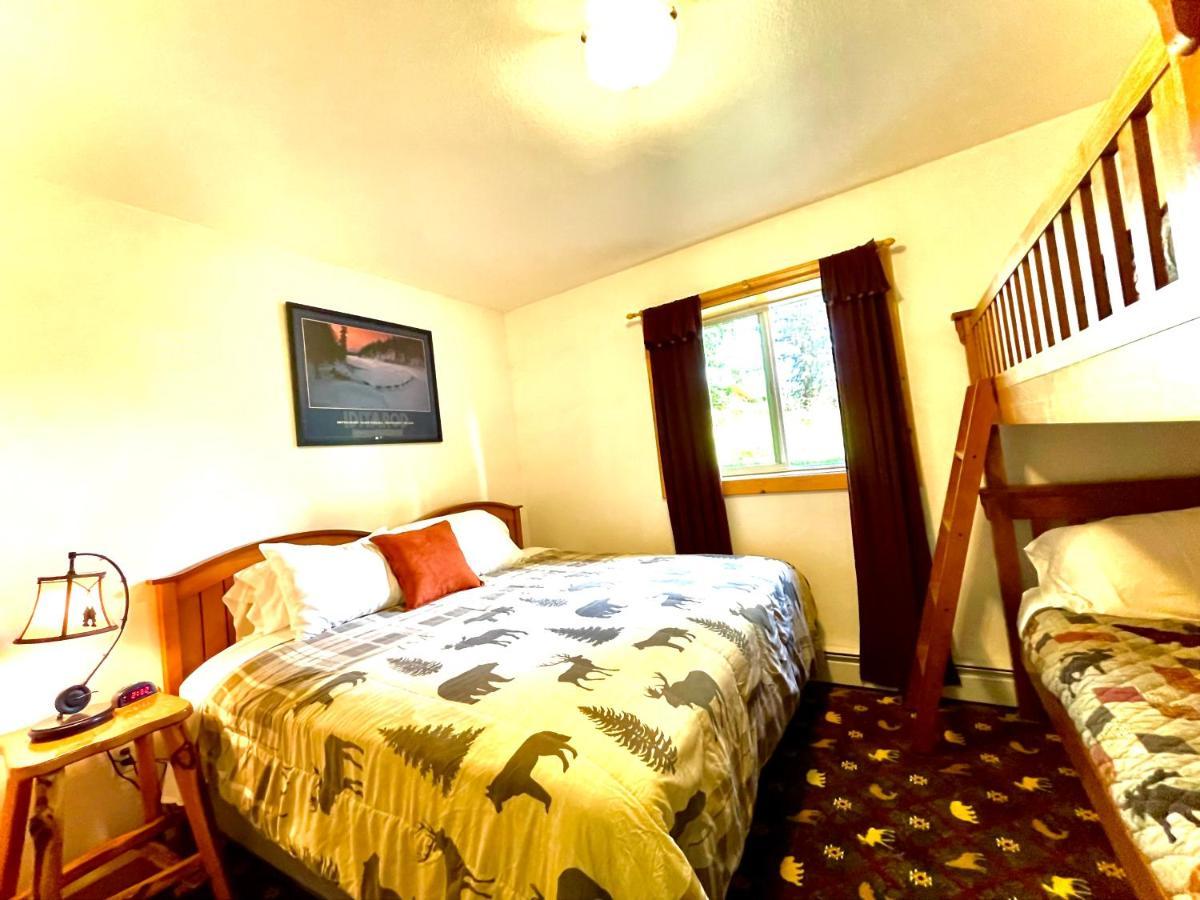 קנאי Salmon Catcher Lodge מראה חיצוני תמונה