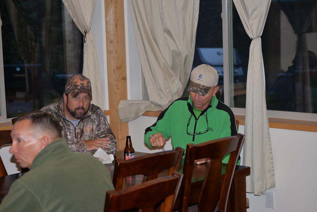 קנאי Salmon Catcher Lodge מראה חיצוני תמונה