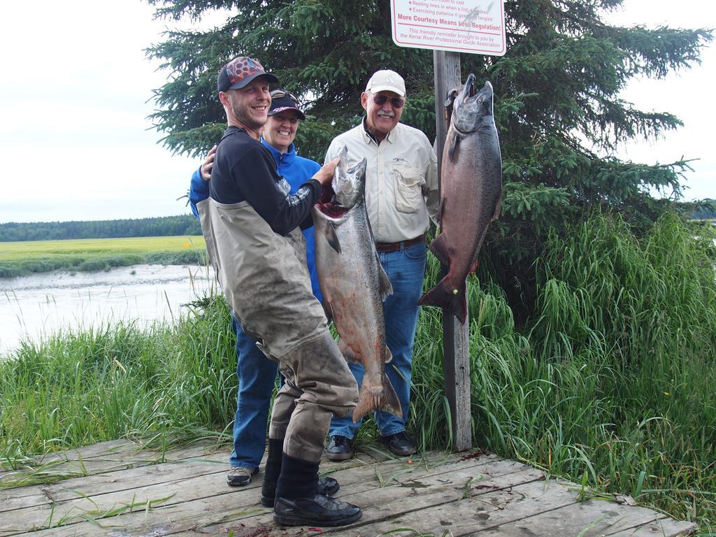 קנאי Salmon Catcher Lodge מראה חיצוני תמונה