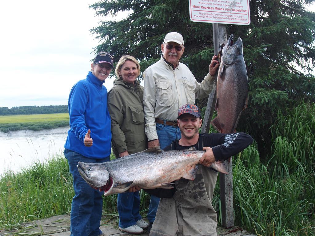 קנאי Salmon Catcher Lodge מראה חיצוני תמונה